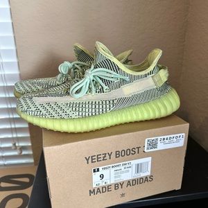 adidas Yeezy Boost 350 V2 Yeezreel (Non-Reflective) size 9 - USED